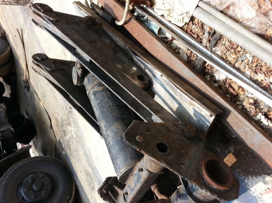 ขายชุดกระบอกดั๊ม 4 ตัน พร้อมตัวปั่น ขายชุดกระบอกดั๊ม 4 ตัน พร้อมตัวปั่น