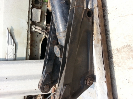 ขายชุดกระบอกดั๊ม 4 ตัน พร้อมตัวปั่น ขายชุดกระบอกดั๊ม 4 ตัน พร้อมตัวปั่น