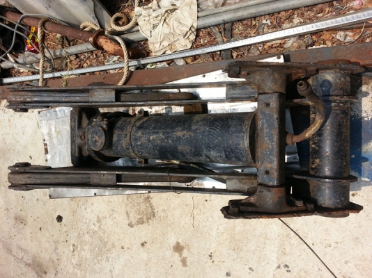 ขายชุดกระบอกดั๊ม 4 ตัน พร้อมตัวปั่น ขายชุดกระบอกดั๊ม 4 ตัน พร้อมตัวปั่น