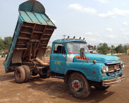 ขาย 6 ล้อหัวยาวดั้มสภาพพร้อมใช้งาน ไม่มีทะเบียน คัสซีสวยจัดตลอดเส้นไม่มีบวม เครื่อง DA120 ช่วงล่างเดิม สนใจอยากได้ไปใช้งานต่อรองราคาได้ครับ