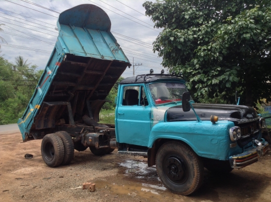 ขาย 6 ล้อหัวยาวดั้มสภาพพร้อมใช้งาน ไม่มีทะเบียน คัสซีสวยจัดตลอดเส้นไม่มีบวม เครื่อง DA120 ช่วงล่างเดิม สนใจอยากได้ไปใช้งานต่อรองราคาได้ครับ