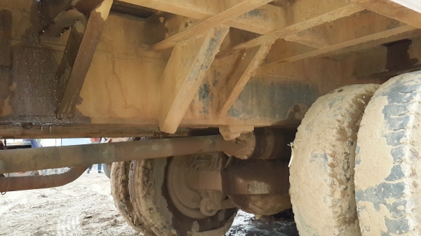 ขายเทรนเลอร์สองเพลาเรียวหางขึ้น200สบายช่วงล่างใหญ่เครื่อง190แรงทะเบียนแจ้งจอดโทร0843923995