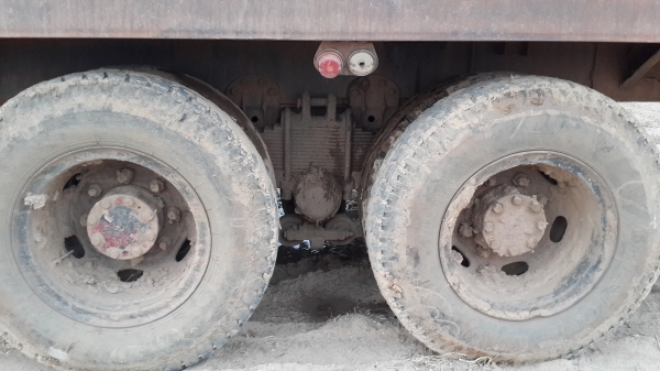 ขายเทรนเลอร์สองเพลาเรียวหางขึ้น200สบายช่วงล่างใหญ่เครื่อง190แรงทะเบียนแจ้งจอดโทร0843923995