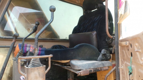 ขาย แบคโฮ CAT E120 สภาพพร้อมใช้งาน สนใจสอบถามรายละเอียด ได้ที่ 084-9160227