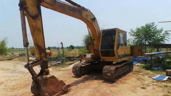 ขาย แบคโฮ CAT E120 สภาพพร้อมใช้งาน สนใจสอบถามรายละเอียด ได้ที่ 084-9160227