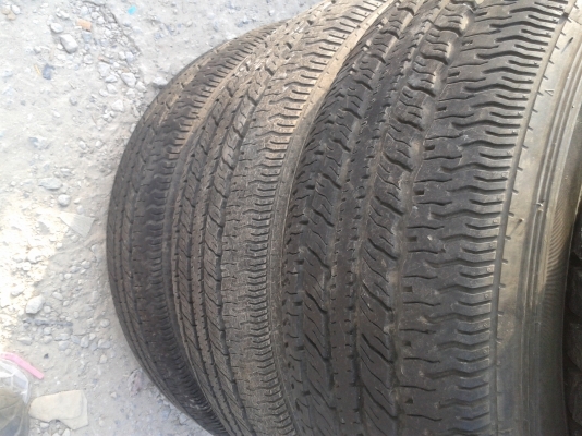 ยางขอบ 235/60/17 ดอกเต็มๆ ขาย 2500