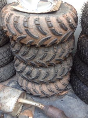 ขายยาง กระป้อ 4x4 ครับ