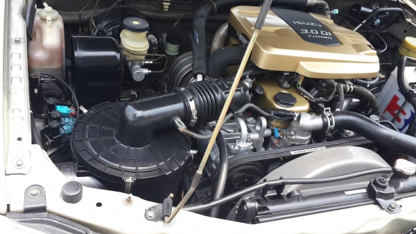 รถบ้านแท้มือเดียว อีซูสุ ดีแมค SLX  แคป ปี2002 เครื่อง3,0 ตัว ทอ๊ปสุด