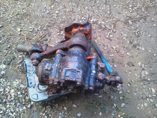 กระปุกพวงมาลัยเพาเวอร์ 10 ล้อใหญ่ หมุนใช้งานได้คล่องไม่ติดขัด น้ำหนักโดยประมาณ 30 กก. กระปุกพวงมาลัยเพาเวอร์ 10 ล้อใหญ่ หมุนใช้งานได้คล่องไม่ติดขัด น้ำหนักโดยประมาณ 30 กก.