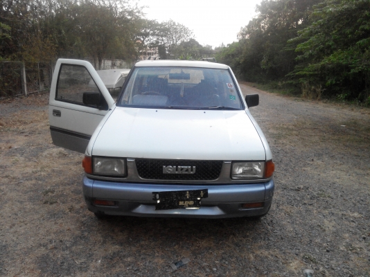 อีซูซุ van TFR มังกรทองเเวน ปี 91