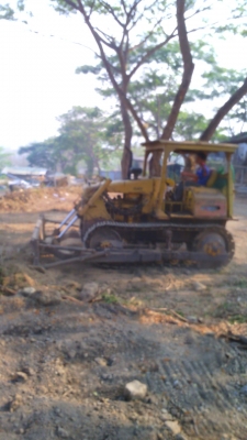 รถแทรคเตอร์ CAT D4 E รถสวยทรงคุณค่า มี เอกสารอินวอยล์ ชอบราคาเท่าไร ต่อรองกันได้ครับ