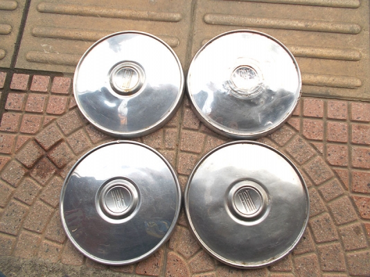 ขายฝาตบล้อรถ fiat 4ฝามีรูปครับ