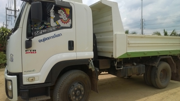 MP1FTR34J  6ล้อดั้ม240แรงเดิมๆจากห้างไมล์7200กม. รถสวยมาก..