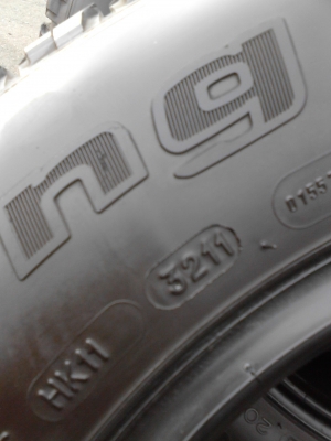 205/70R15  BF G00DBRICH Long trail T/A  tour มี 2 เส้น  Tel.081-427-3941