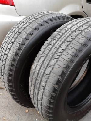 205/70R15  BF G00DBRICH Long trail T/A  tour มี 2 เส้น  Tel.081-427-3941