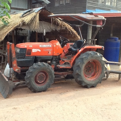 จองแล้วครับเสียใหญ่ใจดีจากชลบุรีขายครับคูโบต้า34แรงปี51ใช้งานทุกวันเพื่อมีคนสนใจเอกสารใบปิดงวดรอเล่มทะเบียน