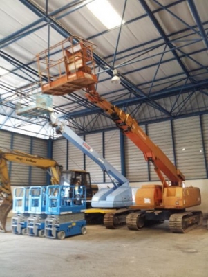 ขายรถกระเช้า HITACHI HX220B
