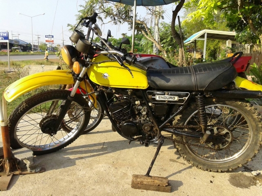 ขาย YAMAHA DT 100 ENDURO เหลืองขมิ้น เครื่องติดขับได้  7,000(ขายแล้วครับ)