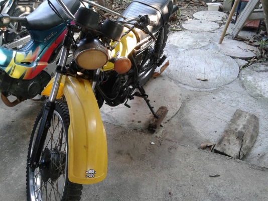 ขาย YAMAHA DT 100 ENDURO เหลืองขมิ้น เครื่องติดขับได้  7,000(ขายแล้วครับ)