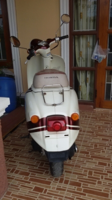 ขายป๊อบHonda giorno เชียงกงแท้ๆรถใช้งานได้ปกติเอาไปทำสีเองนะคร๊าบ