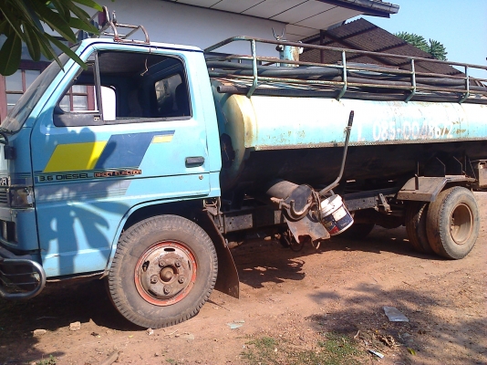 หกล้อ อีซูซู NKR110แรง ห้างแท้ปี37 ยกหัวได้"เกียร์สั้น"รถใช้งานทุกวันอุปกรณ์ครบ"ราคา298000บคุยได้ครับ