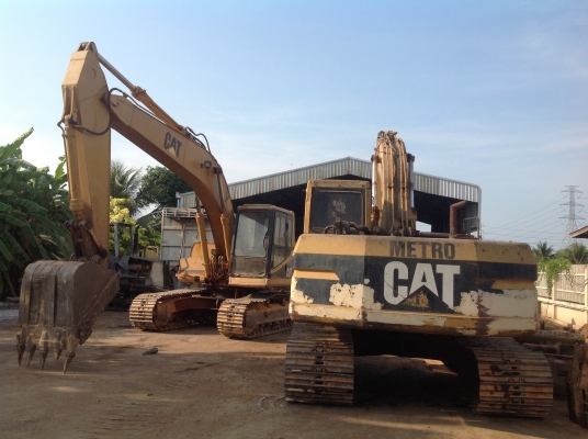 ขายรถตามสภาพ CATERPILLAR 320 2คัน (ขายแล้ว 1คัน) ขายรถตามสภาพ CATERPILLAR 320 2คัน (ขายแล้ว 1คัน)