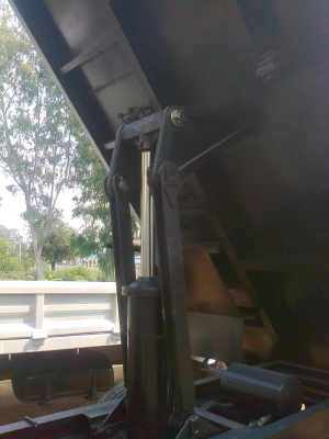 ขายรถ6ล้อดั๊มสภาพเหมือนใหม่จัดแน๊นซ์สบาย