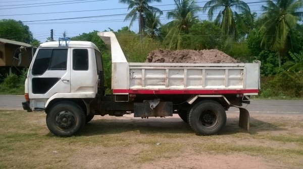 ขาย 6 ล้อดั้ม  ยาง 900 FK415 เครื่อง 6D14 turbo คัสซสวยตลอเส้น พาวเวอร์ เบรคทิฟฟี่ ยางเต็ม ทะเบียนเต็มพร้อมโอน