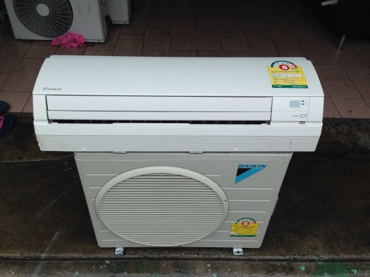 **** ขายแอร์ DAIKIN 9000 BTU แอร์ปีเดียว ****
