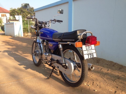 ขายรถ Honda GL 100D  มีทะเบียนเอกสารชุดโอนครบ มีคลิปเครื่องยนต์