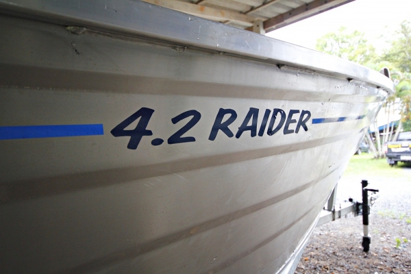 เรืออลู Bluefin Rider 4.2 จากออสเตรเลีย