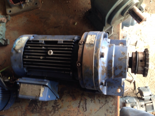 ขายมอเตอร์เกียร์ Sumitomo Cycro drive 3 HP. 380 V อัตราทด 1:8 สภาพสวย วิ่งนิ่ม พร้อมใช้งาน ขายมอเตอร์เกียร์ Sumitomo Cycro drive 3 HP. 380 V อัตราทด 1:8 สภาพสวย วิ่งนิ่ม พร้อมใช้งาน