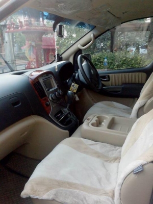 ขายรถ Hyundai H-1 MAESTO DELUXE ปี 2009 สีทอง ขายรถ Hyundai H-1 MAESTO DELUXE ปี 2009 สีทอง