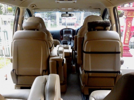 ขายรถ Hyundai H-1 MAESTO DELUXE ปี 2009 สีทอง ขายรถ Hyundai H-1 MAESTO DELUXE ปี 2009 สีทอง