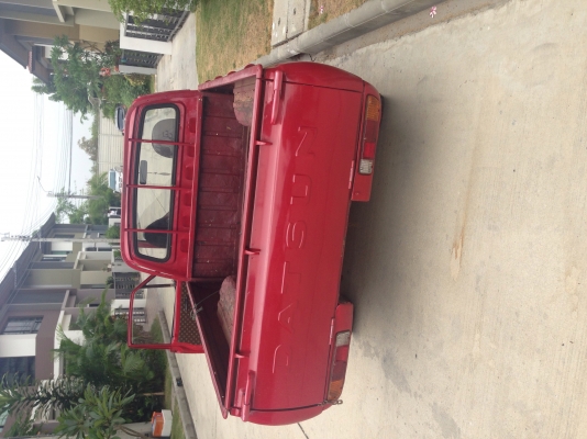 ขายdatsun ช้างเหยียบสีขอ ไฟนอน