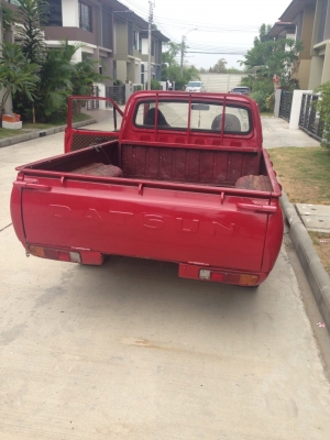 ขายdatsun ช้างเหยียบสีขอ ไฟนอน