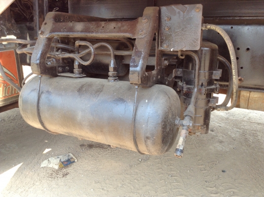 ขายเทเลอร์ลากแบคโฮ 2 เพลา คัสซีช่วงล่างจัมโบ้ 200 เครื่อง HO7D 195 HP เกียร์ Easton ยิง DL ได้ พาวเวอร์ เบรคทิฟฟี่ครบ ทะเบียนเต็มพร้อมโอน ราคาคุยกันได้