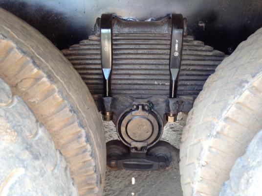 ขายเทเลอร์ลากแบคโฮ 2 เพลา คัสซีช่วงล่างจัมโบ้ 200 เครื่อง HO7D 195 HP เกียร์ Easton ยิง DL ได้ พาวเวอร์ เบรคทิฟฟี่ครบ ทะเบียนเต็มพร้อมโอน ราคาคุยกันได้