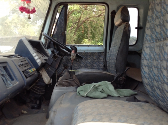 ขายเทเลอร์ลากแบคโฮ 2 เพลา คัสซีช่วงล่างจัมโบ้ 200 เครื่อง HO7D 195 HP เกียร์ Easton ยิง DL ได้ พาวเวอร์ เบรคทิฟฟี่ครบ ทะเบียนเต็มพร้อมโอน ราคาคุยกันได้