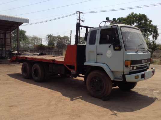 ขายเทเลอร์ลากแบคโฮ 2 เพลา คัสซีช่วงล่างจัมโบ้ 200 เครื่อง HO7D 195 HP เกียร์ Easton ยิง DL ได้ พาวเวอร์ เบรคทิฟฟี่ครบ ทะเบียนเต็มพร้อมโอน ราคาคุยกันได้