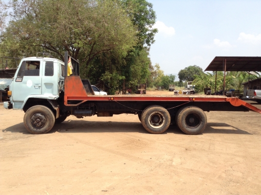 ขายเทเลอร์ลากแบคโฮ 2 เพลา คัสซีช่วงล่างจัมโบ้ 200 เครื่อง HO7D 195 HP เกียร์ Easton ยิง DL ได้ พาวเวอร์ เบรคทิฟฟี่ครบ ทะเบียนเต็มพร้อมโอน ราคาคุยกันได้