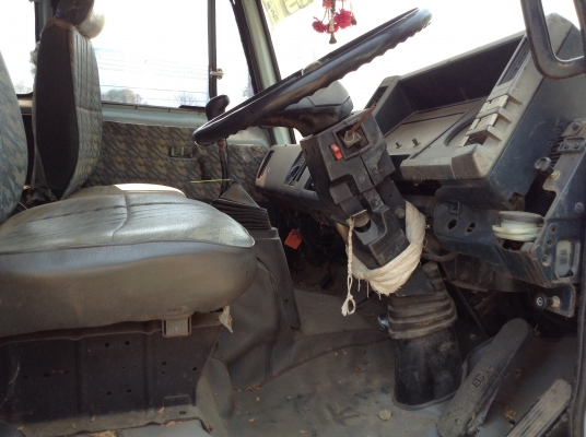 ขายเทเลอร์ลากแบคโฮ 2 เพลา คัสซีช่วงล่างจัมโบ้ 200 เครื่อง HO7D 195 HP เกียร์ Easton ยิง DL ได้ พาวเวอร์ เบรคทิฟฟี่ครบ ทะเบียนเต็มพร้อมโอน ราคาคุยกันได้