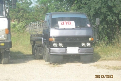 ขาย Toyota DU 4 ล้อเล็ก สภาพพร้อมใช้ โทร 088-4501277