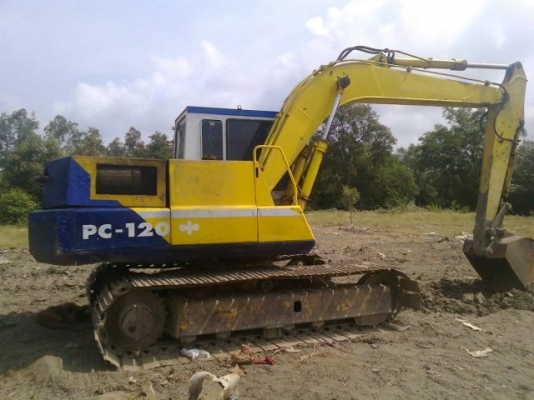 ขายโคมัมซุ 120-3 ราคา 450,000 บาท