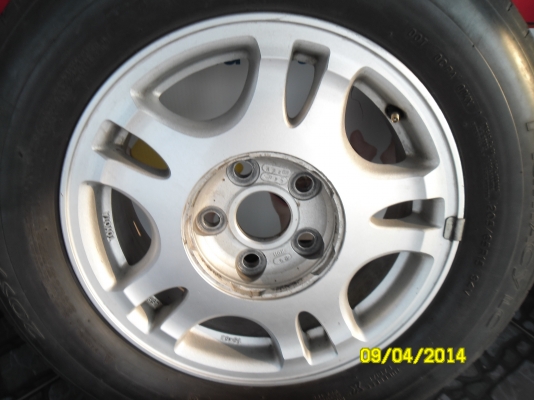 แม็ก+ยาง ขอบ15MICHERIN 205-65-15ปี09 ราคาเบาๆ แม็ก+ยาง ขอบ15MICHERIN 205-65-15ปี09 ราคาเบาๆ