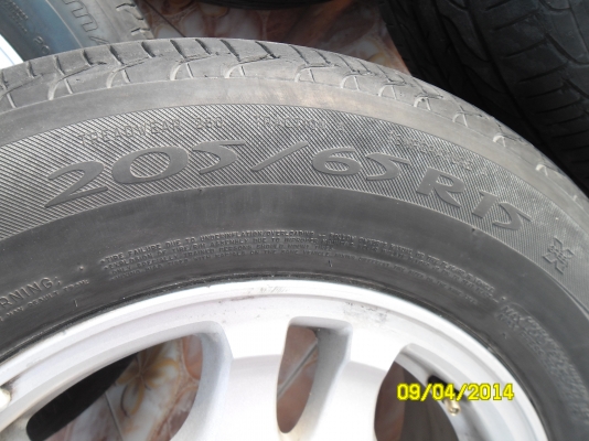 แม็ก+ยาง ขอบ15MICHERIN 205-65-15ปี09 ราคาเบาๆ แม็ก+ยาง ขอบ15MICHERIN 205-65-15ปี09 ราคาเบาๆ