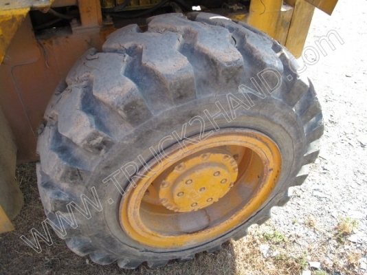 รถตักล้อยาง ยีห้อ TCM รถตักล้อยาง ยีห้อ TCM