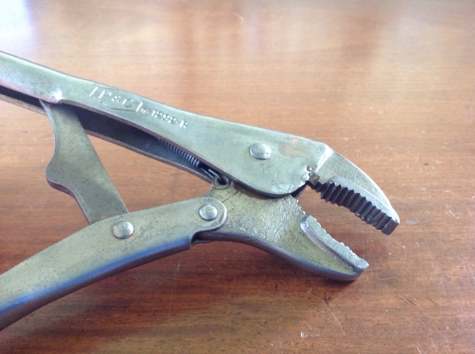 ขายคีมล็อค P&C Vintage Vise Grip #1292-R ความยาว 9" ตี 3 แถว ขายคีมล็อค P&C Vintage Vise Grip #1292-R ความยาว 9" ตี 3 แถว