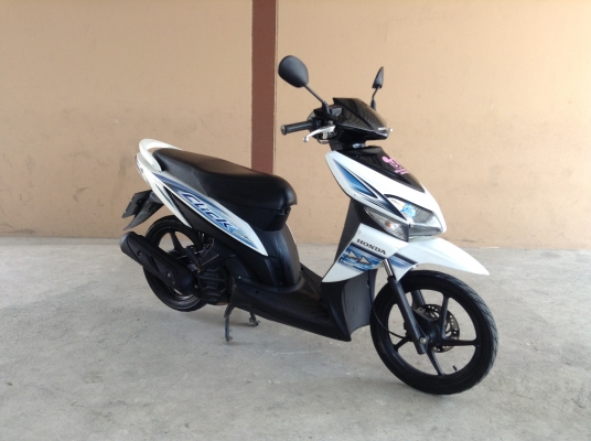 ขาย!!! ฮอนด้าคลิ๊ก รุ่นท็อปล้อแม็ก ปี50 รถเครื่องดีคับ ทะเบียนครบ ภาษีไม่หมด