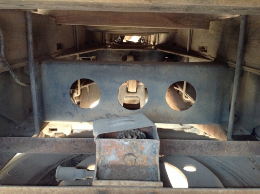 ขาย 10 ล้อเพลาเดียว KT925 คัสซีสวยจัด วางหัว F18 เครื่อง EH700 168 HP ปั้มลม ช่วงล่างใหญ่ลูกหมากร้อย เบรคทิฟฟี่ ยางเต็ม ทะเบียนเต็มพร้อมโอน